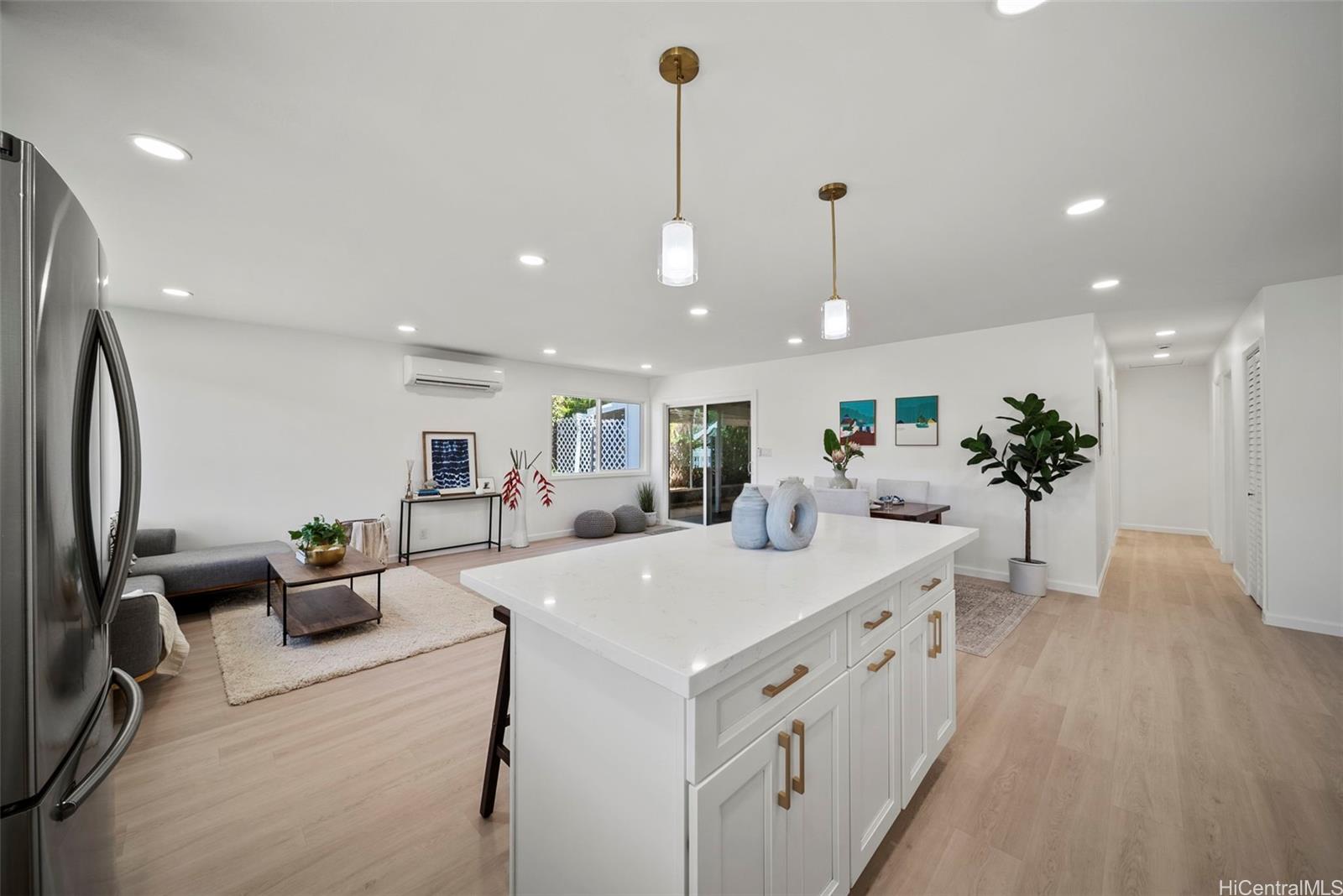 345  Kamala Loop Koko Head Terrace, Hawaii Kai home - photo 5 of 25