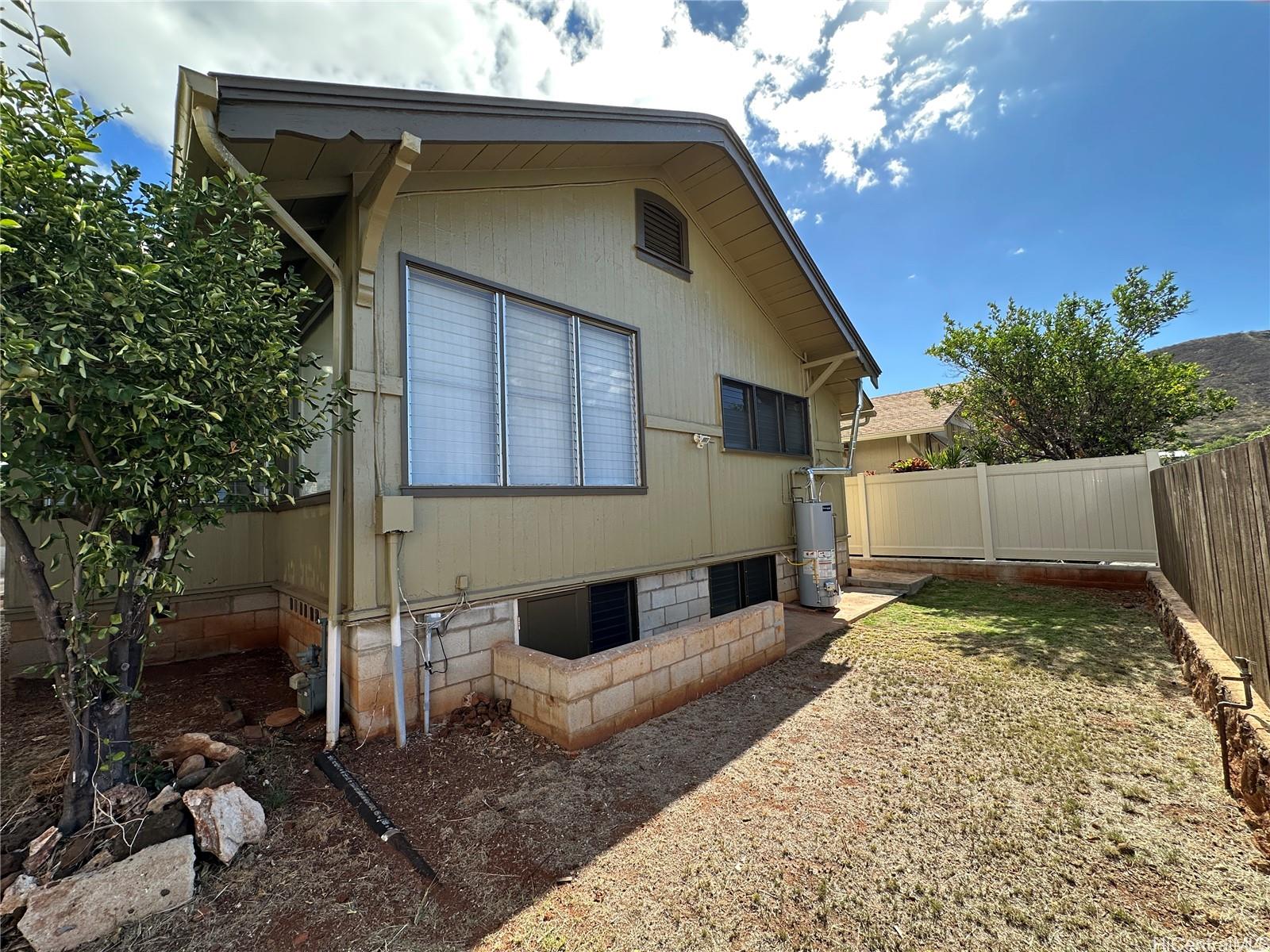 3451  Wela Street Kapahulu, Diamond Head home - photo 17 of 18