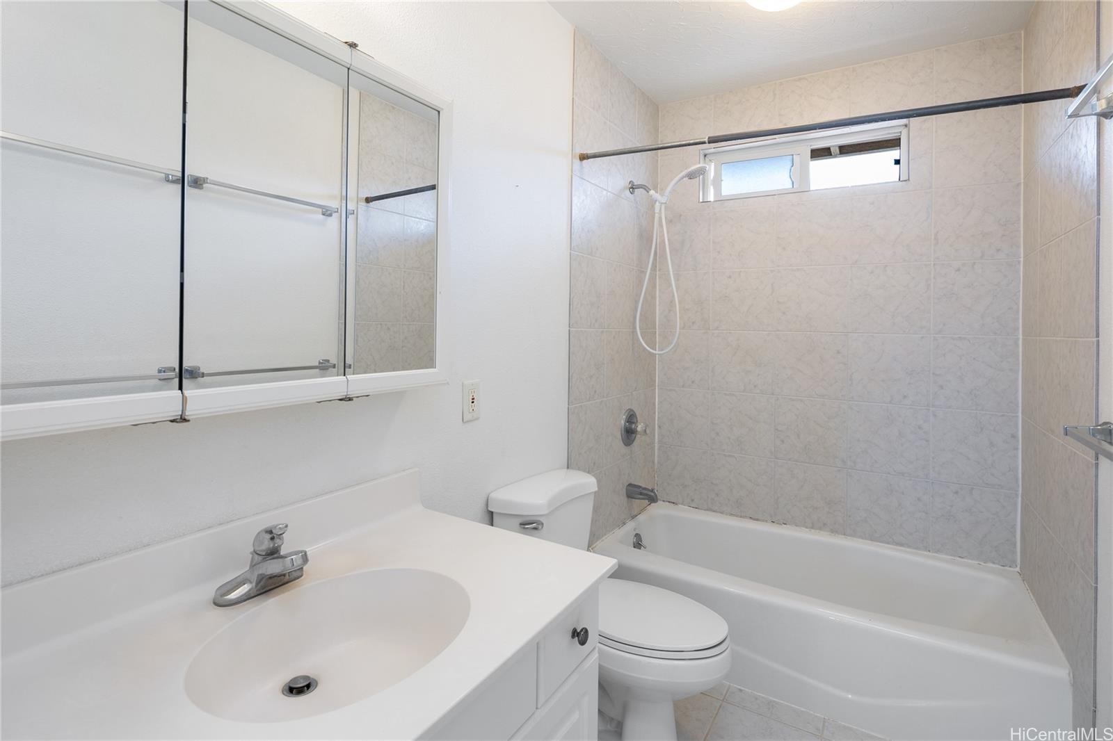 3453  Edna Street Kapahulu, Diamond Head home - photo 6 of 25
