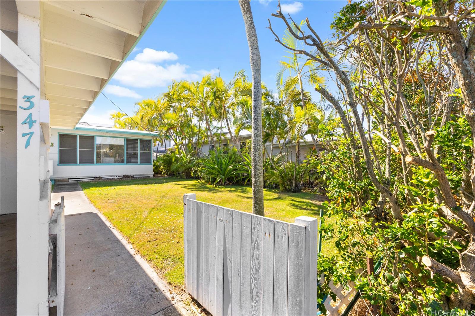 347  Keaniani Street Coconut Grove, Kailua home - photo 2 of 24