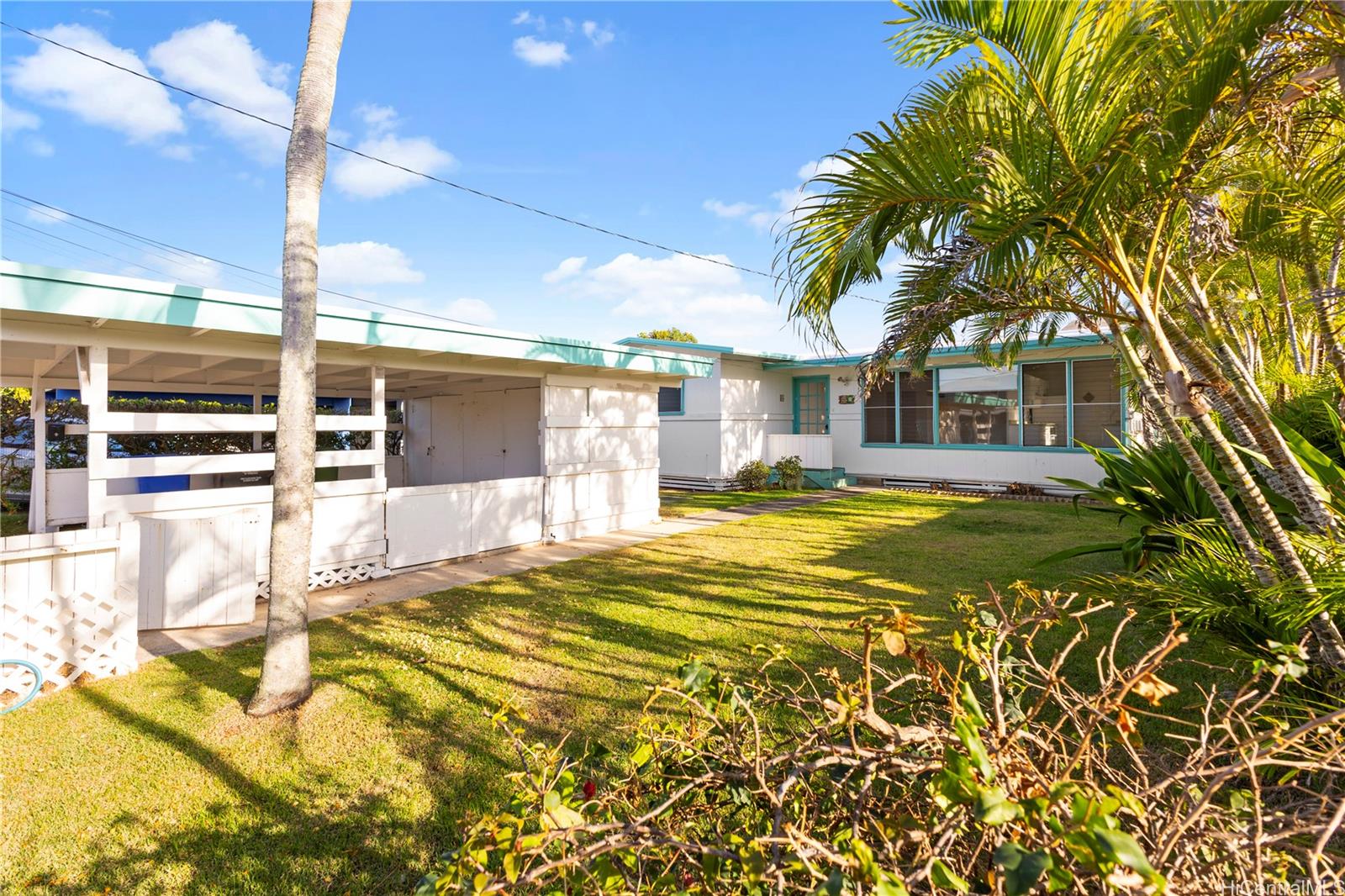 347  Keaniani Street Coconut Grove, Kailua home - photo 4 of 24