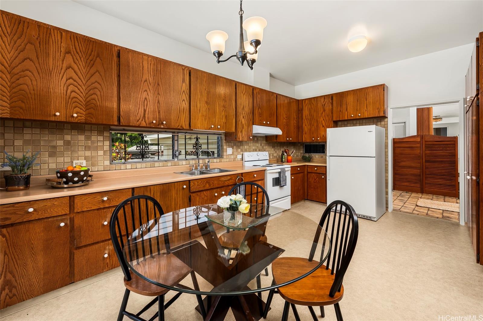 35  Country Club Road Oahu Cc, Honolulu home - photo 6 of 22