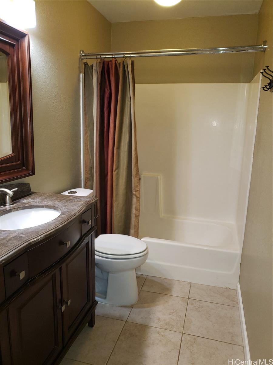 350 Mananai Pl Honolulu - Rental - photo 11 of 16