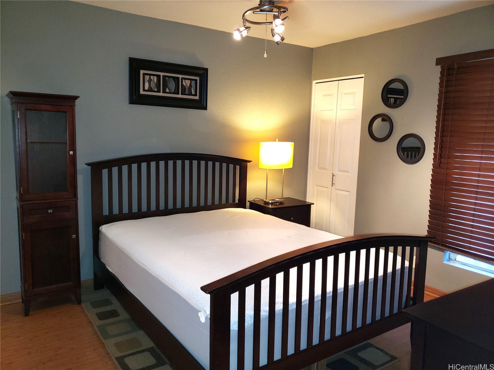 350 Mananai Pl Honolulu - Rental - photo 8 of 16