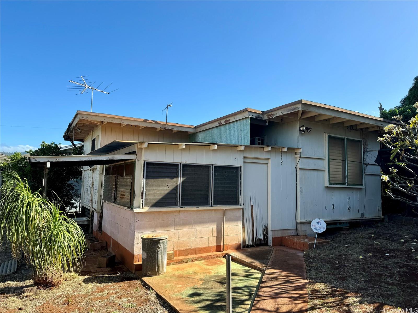 3508  Kepuhi Street Kapahulu, Diamond Head home - photo 17 of 24