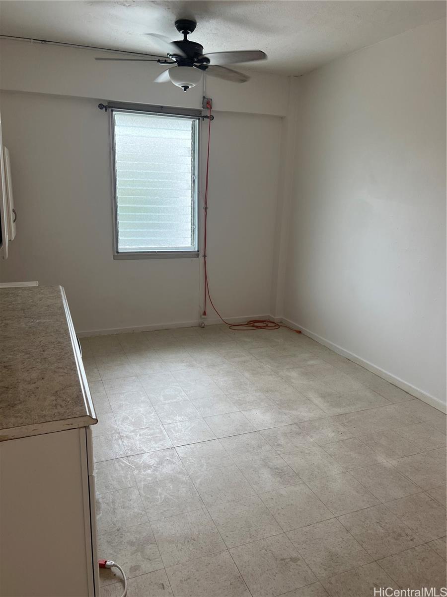 3516B Waialae Ave R9 Honolulu Hawaii Rental