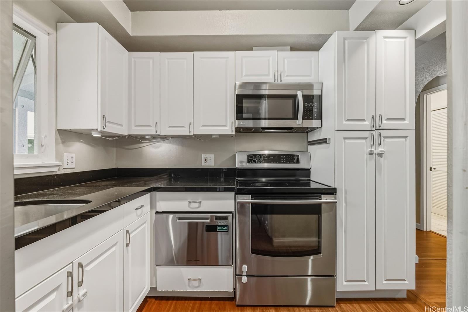 Hokulani In Kailua condo # L202, Kailua, Hawaii - photo 2 of 25