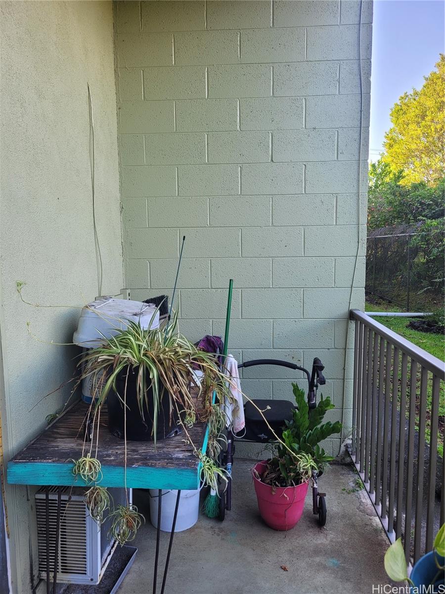 Orchid Manor condo # 103, Hilo, Hawaii - photo 4 of 8