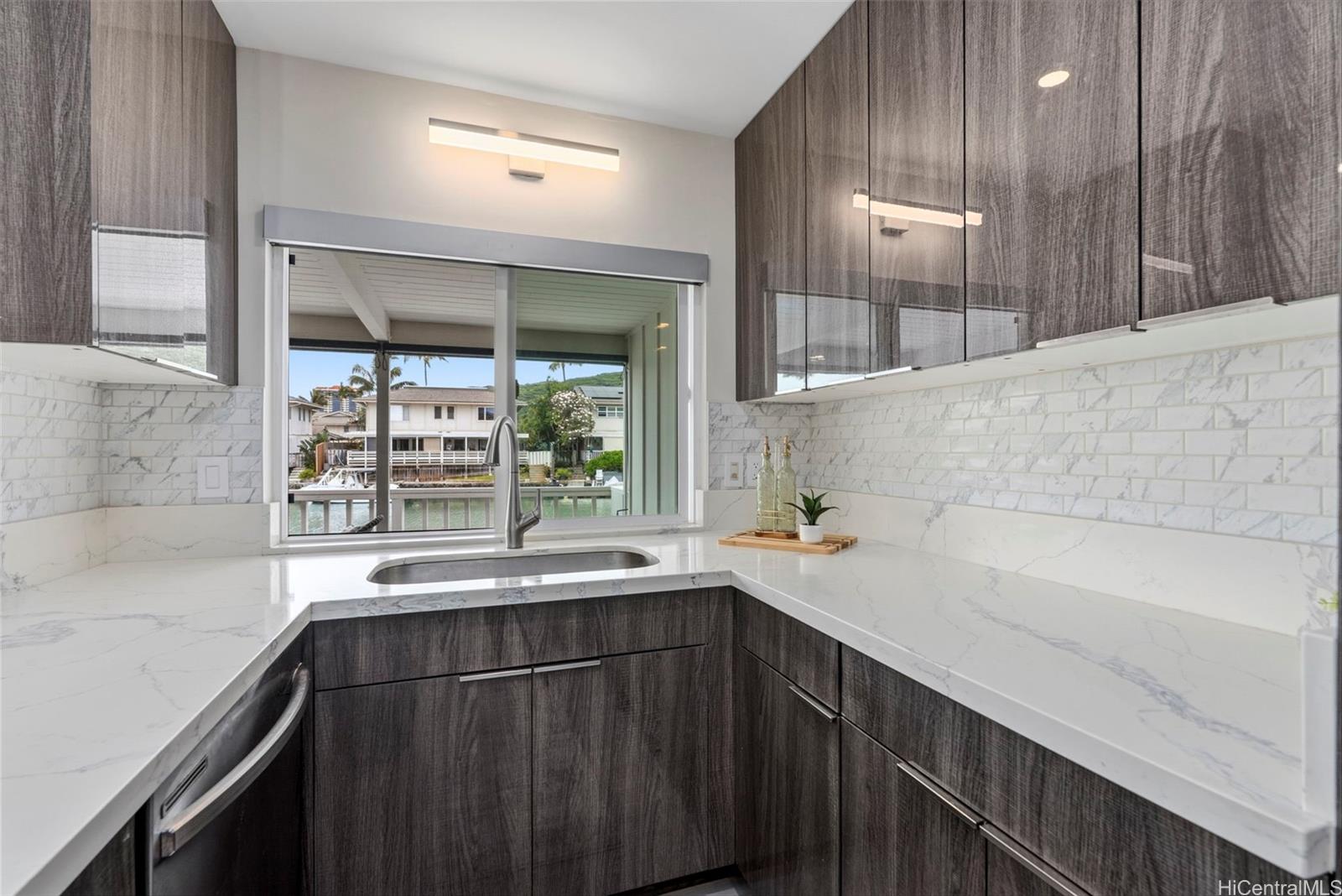 355 Opihikao Pl townhouse # 391, Honolulu, Hawaii - photo 12 of 25