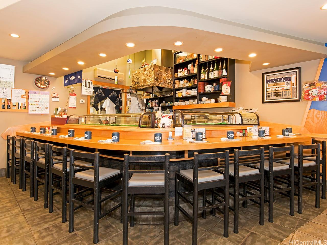 3565 Waialae Ave Kaimuki  - photo 4 of 12