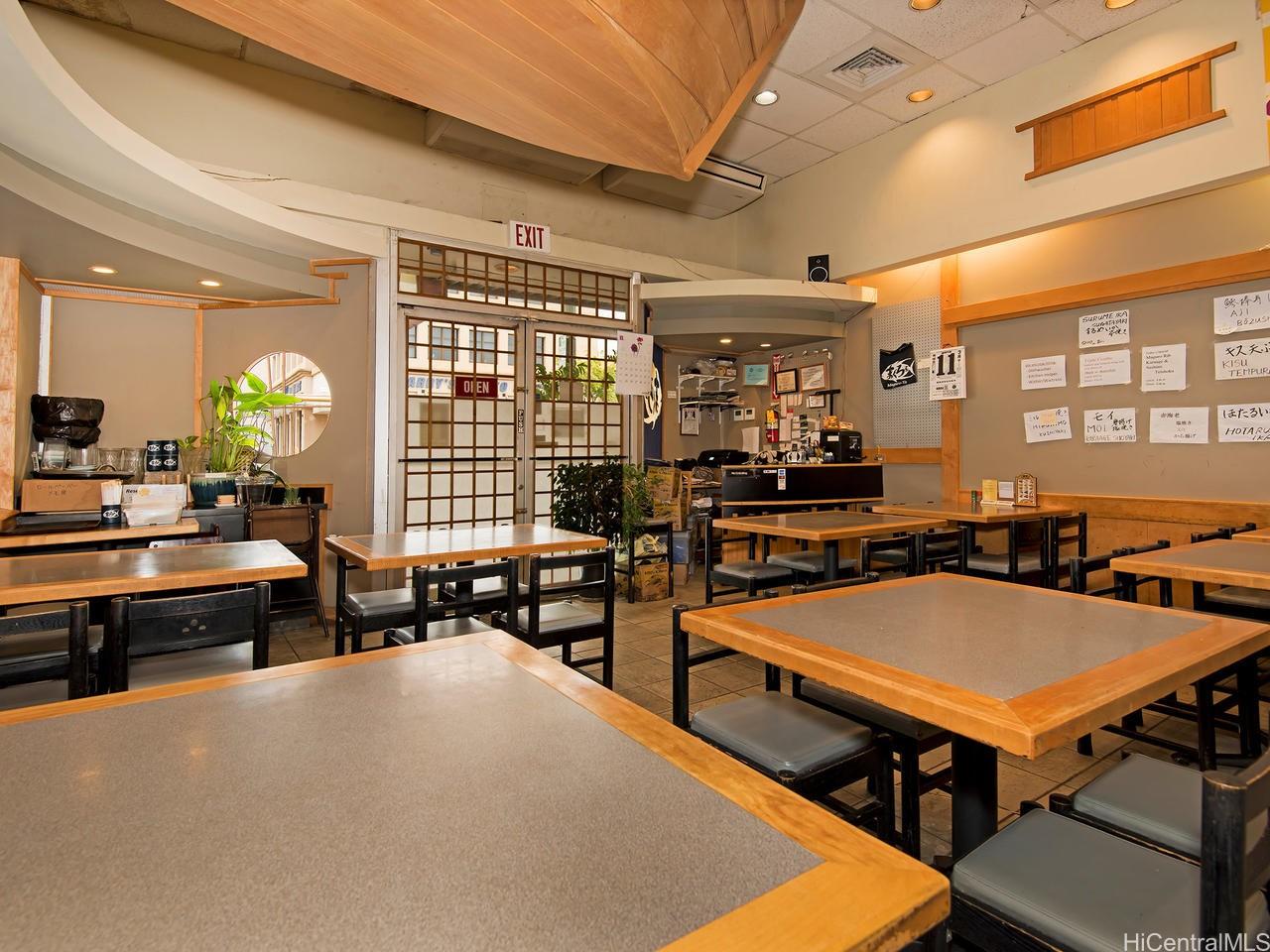 3565 Waialae Ave Kaimuki  - photo 6 of 12