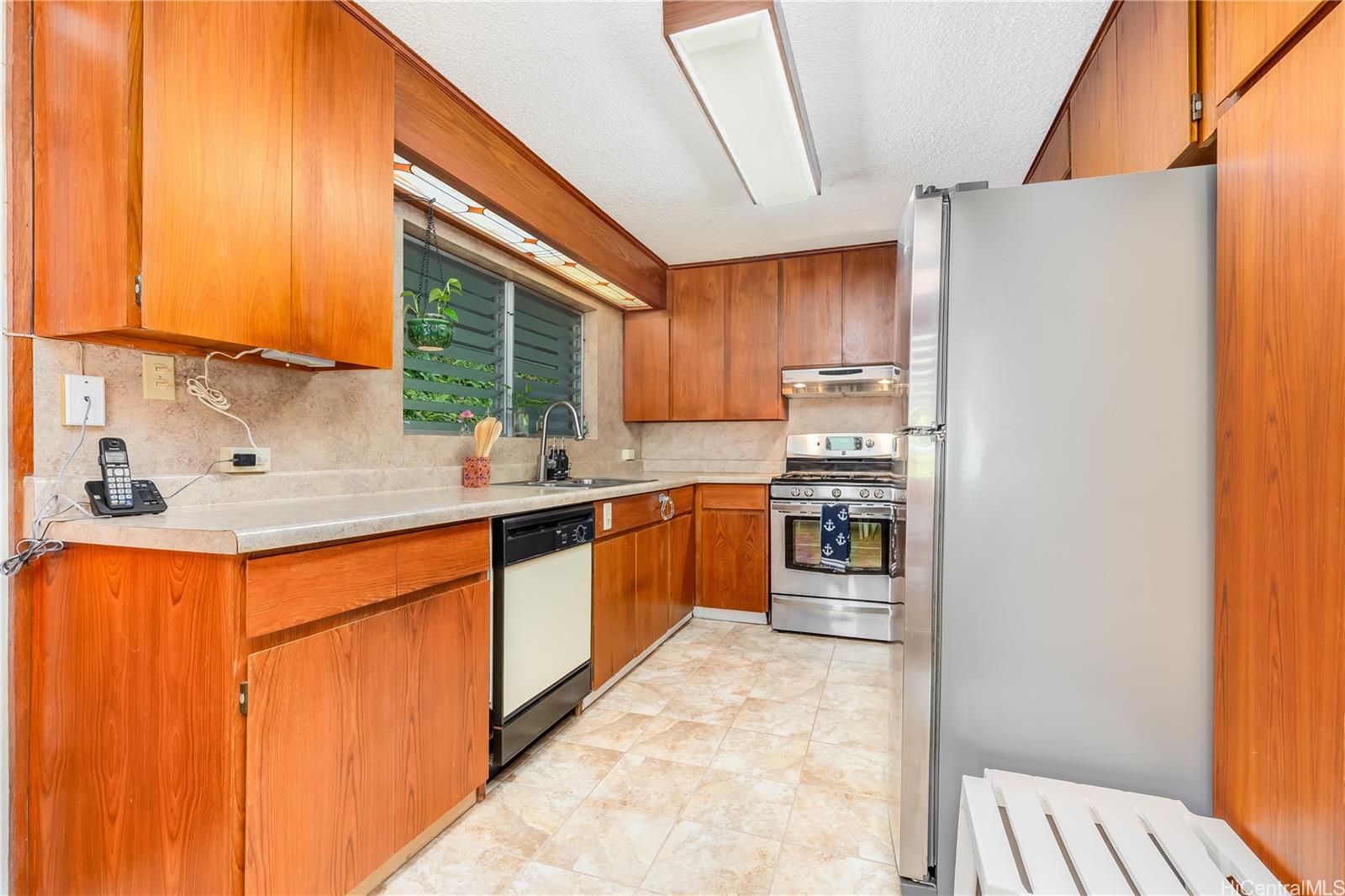 3577  Pinao Street Manoa-upper, Honolulu home - photo 5 of 23