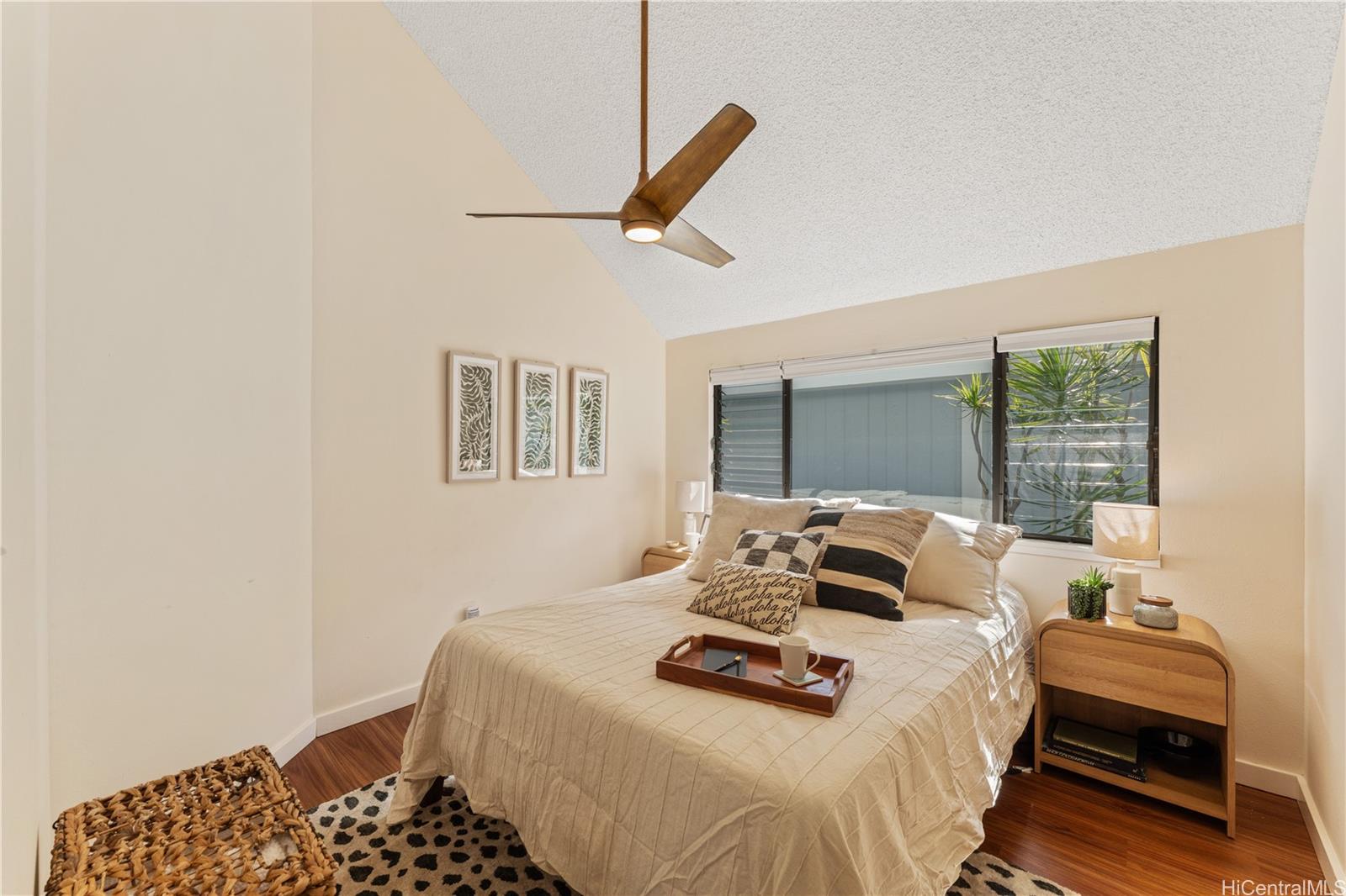 358  Kuanalu Place Laulima, Hawaii Kai home - photo 13 of 23