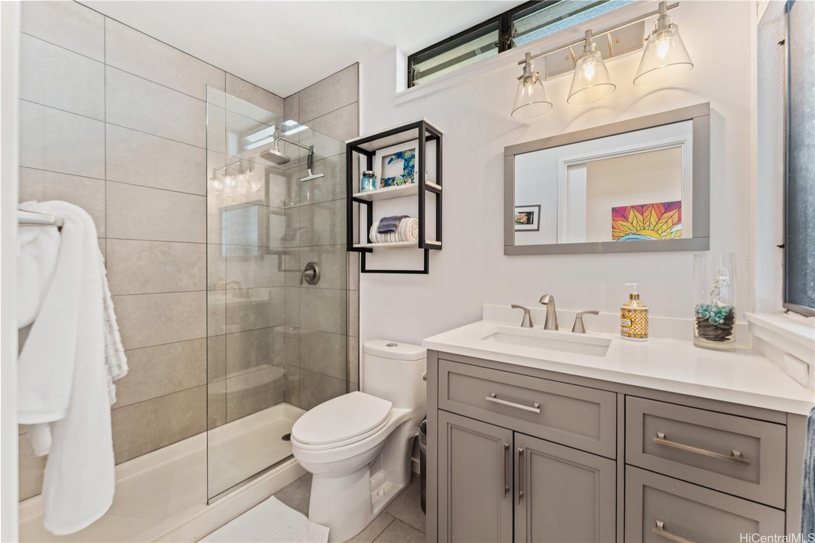 358  Kuanalu Place Laulima, Hawaii Kai home - photo 15 of 23