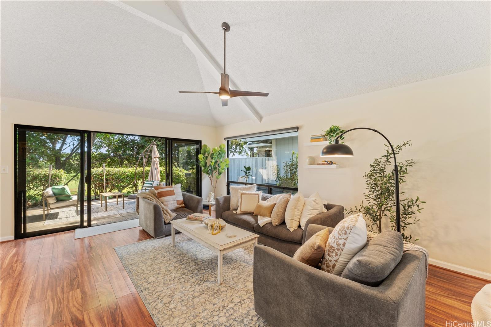 358  Kuanalu Place Laulima, Hawaii Kai home - photo 5 of 23