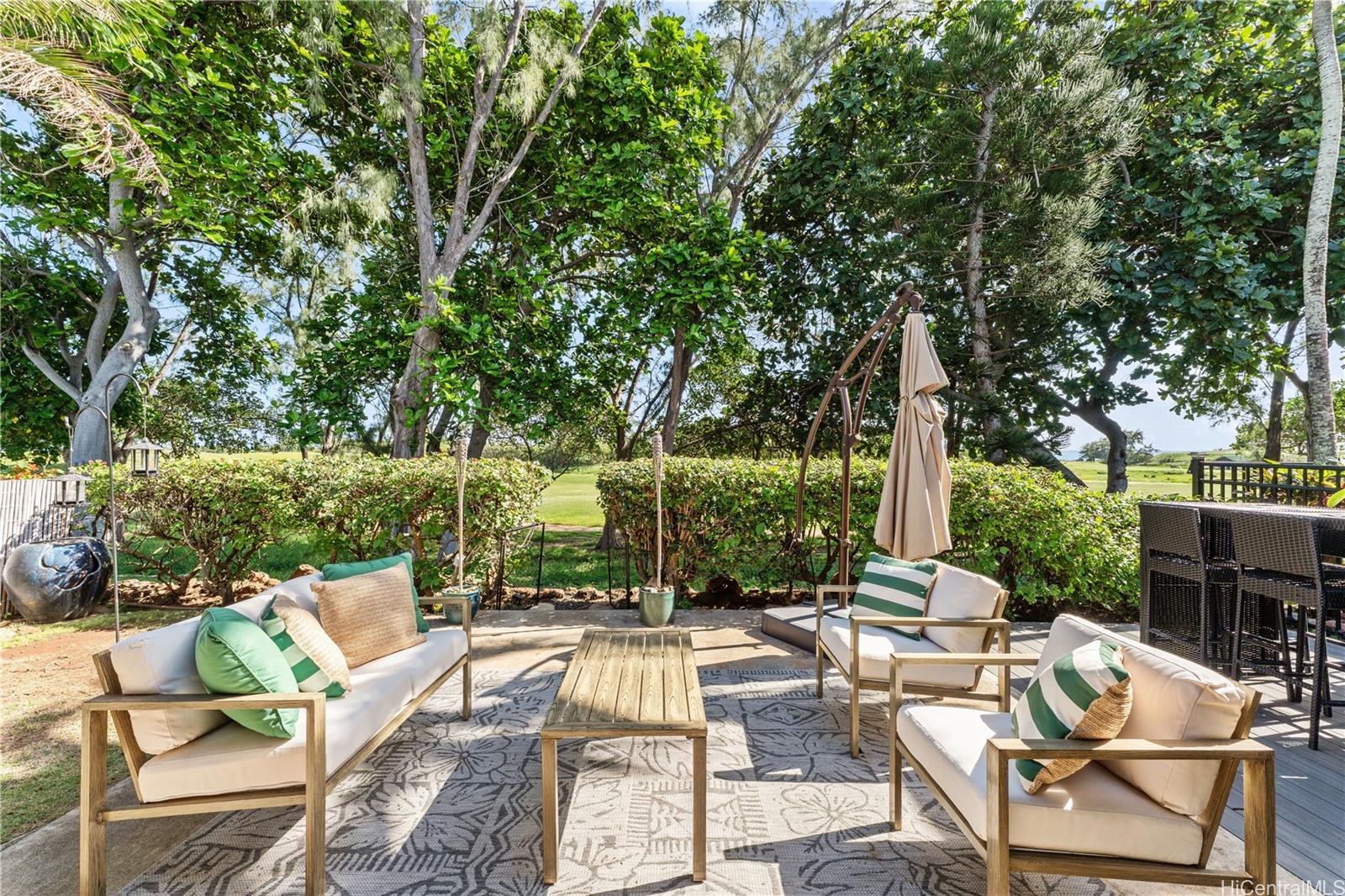 358  Kuanalu Place Laulima, Hawaii Kai home - photo 6 of 23