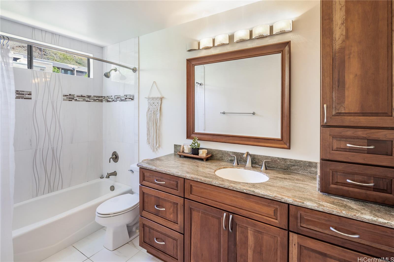 Bluestone condo # 704, Kailua, Hawaii - photo 24 of 25