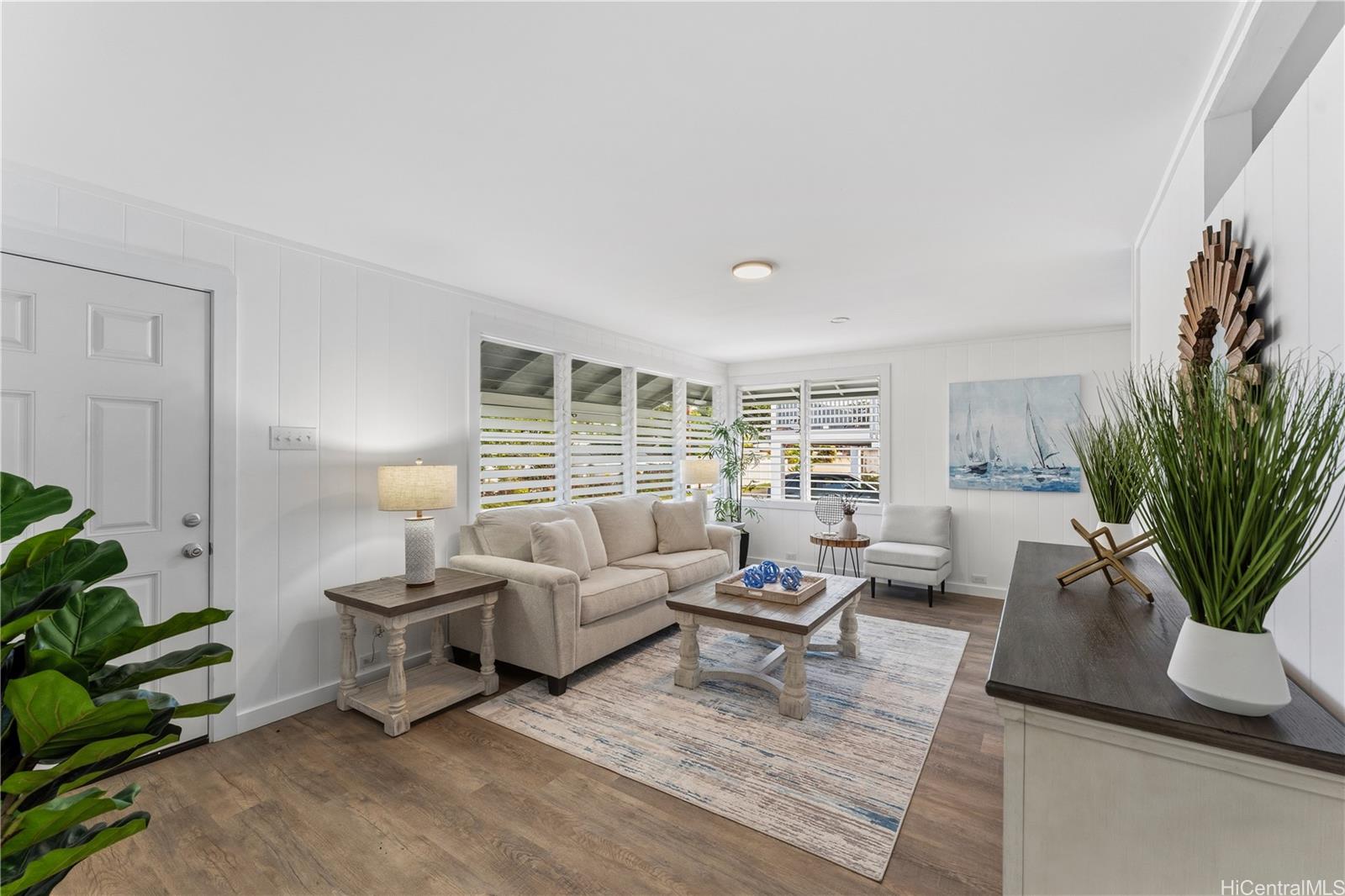 360  Hualani Street Coconut Grove, Kailua home - photo 5 of 25