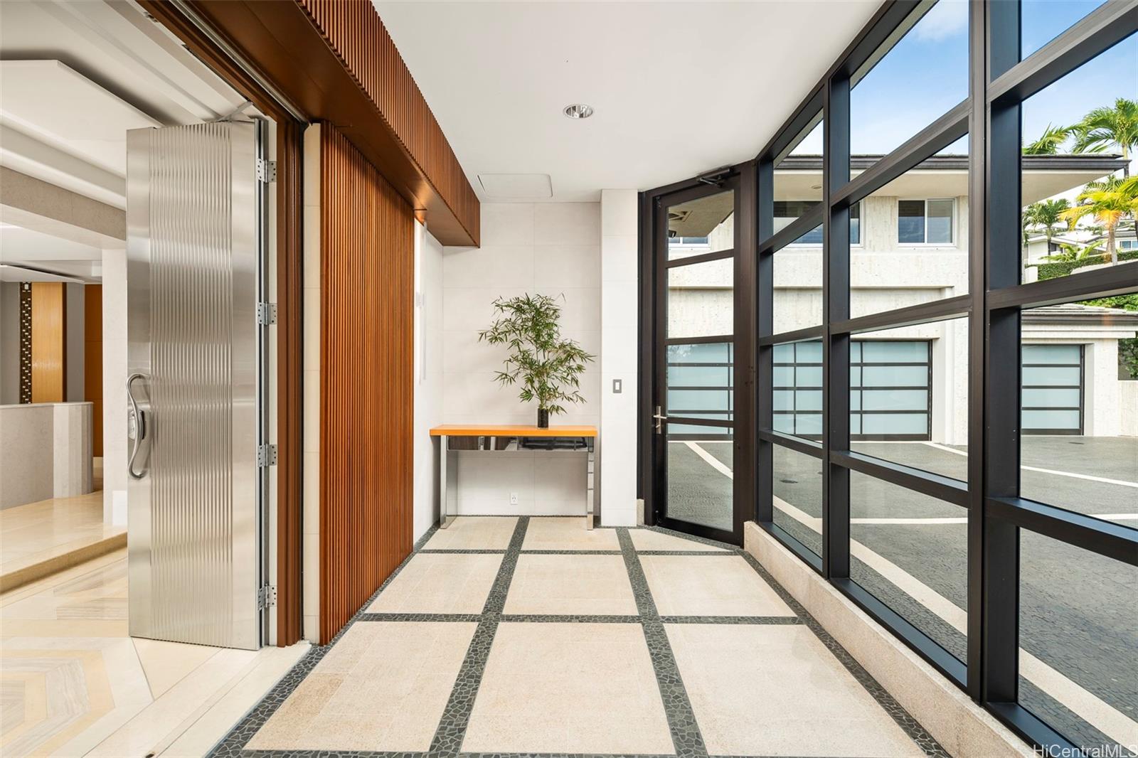 360  Puuikena Drive Hawaii Loa Ridge, Diamond Head home - photo 21 of 24