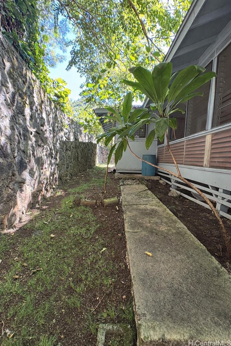 3606  Halekipa Place Palolo, Diamond Head home - photo 7 of 9