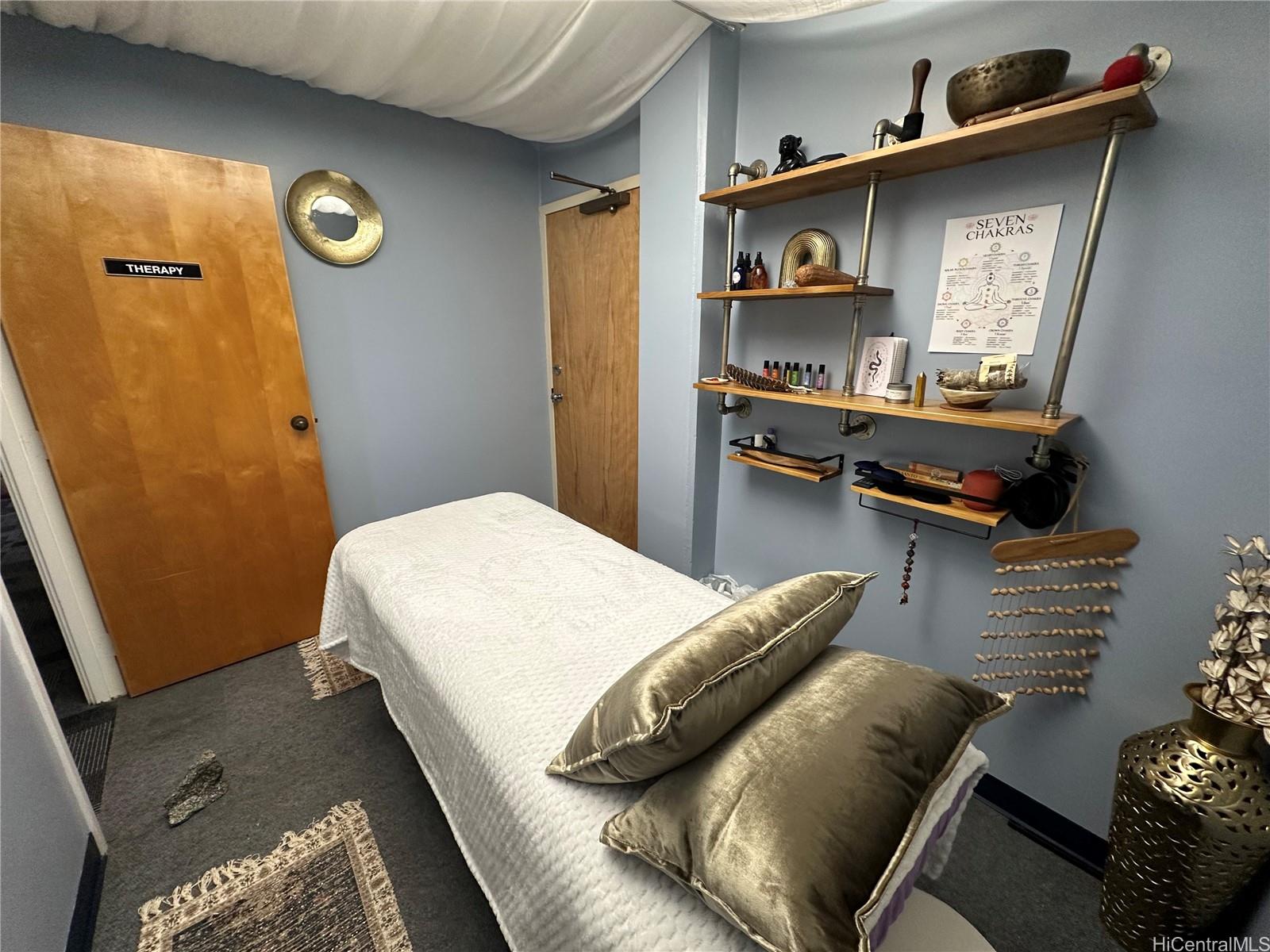 3615 Harding Ave Honolulu Oahu commercial real estate photo12 of 14