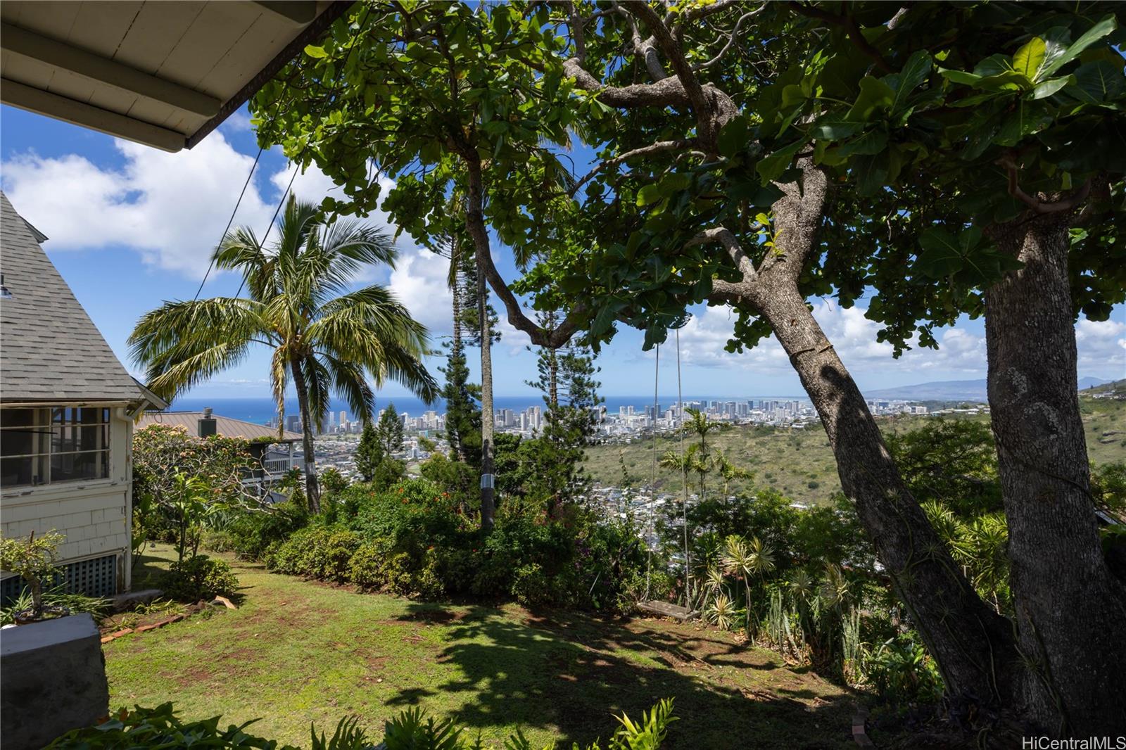 3637  Nihipali Place Maunalani Heights, Diamond Head home - photo 19 of 23