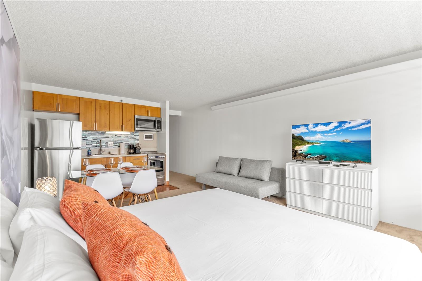 Marine Surf Waikiki condo # 1808, Honolulu, Hawaii - photo 2 of 11