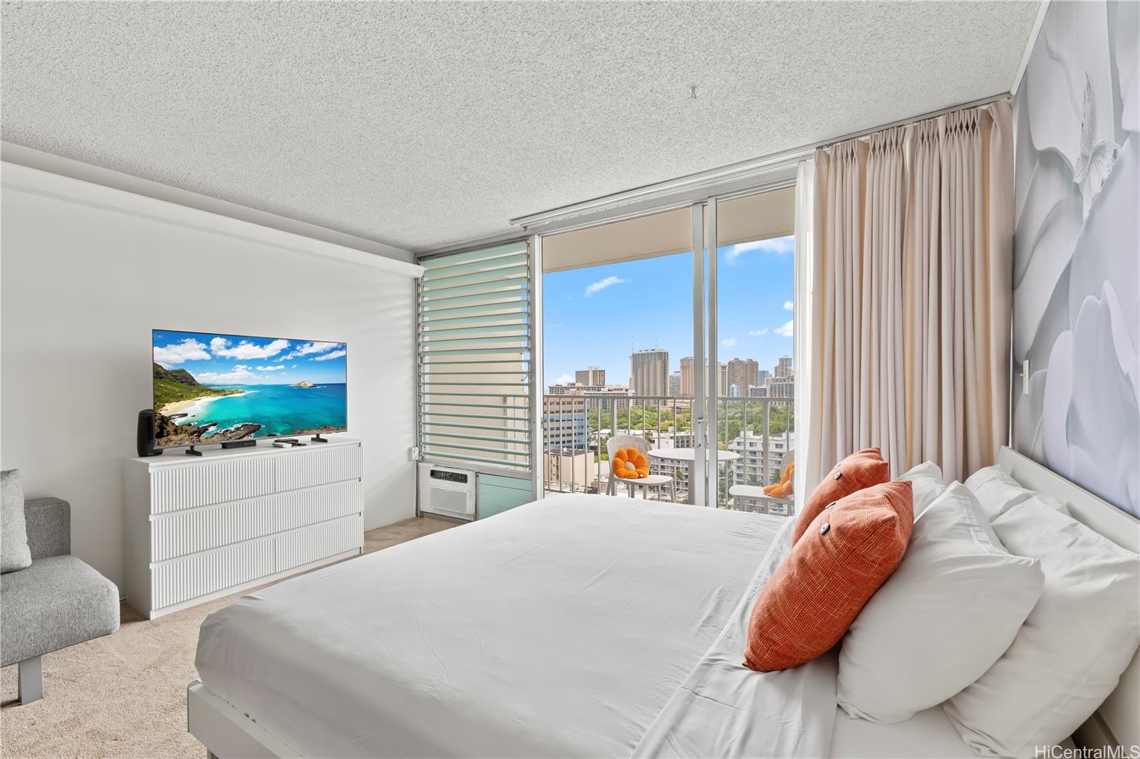 Marine Surf Waikiki condo # 1808, Honolulu, Hawaii - photo 3 of 11