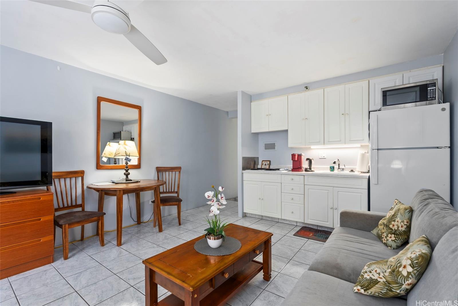 Marine Surf Waikiki condo # 407, Honolulu, Hawaii - photo 11 of 18