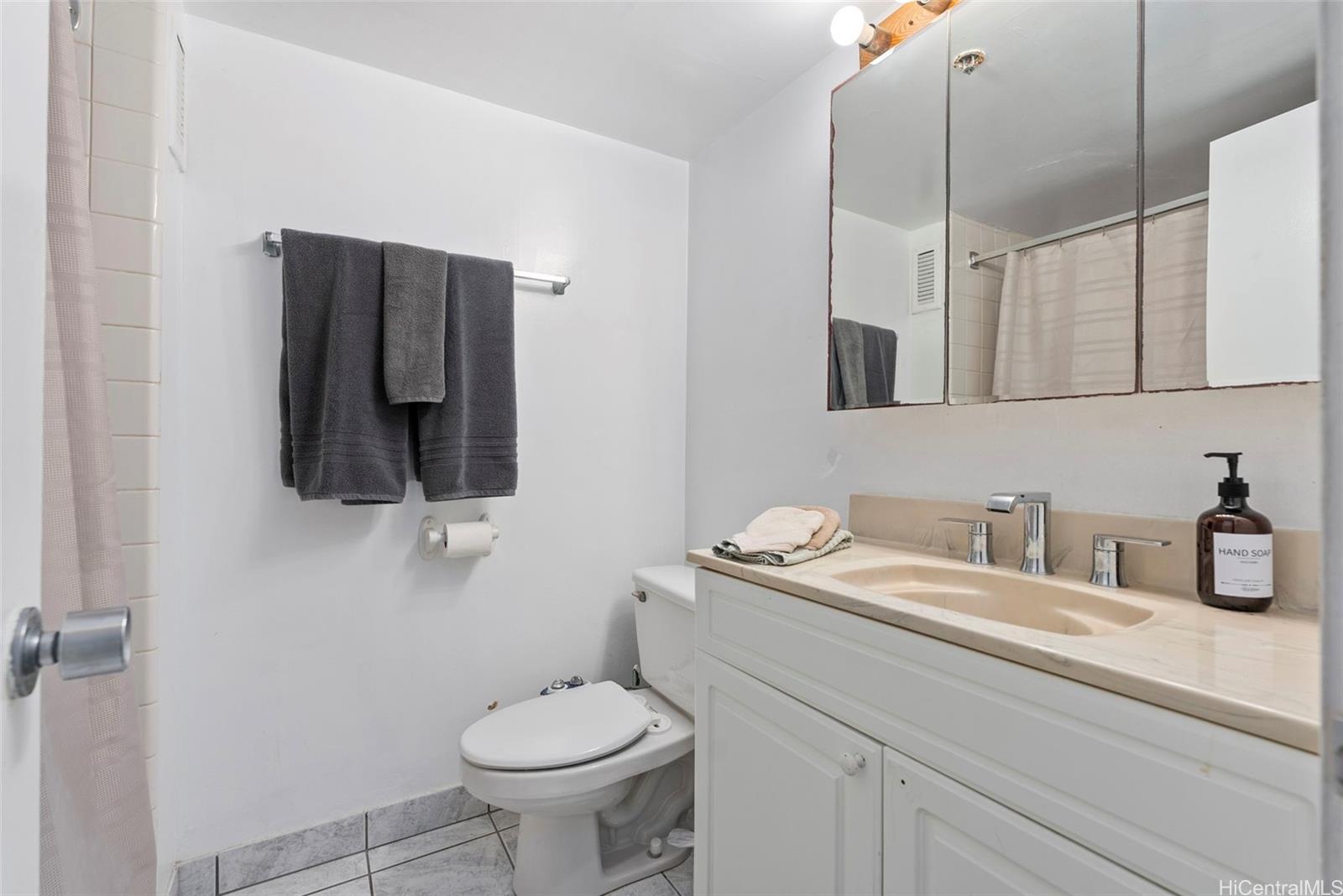 Marine Surf Waikiki condo # 407, Honolulu, Hawaii - photo 13 of 18