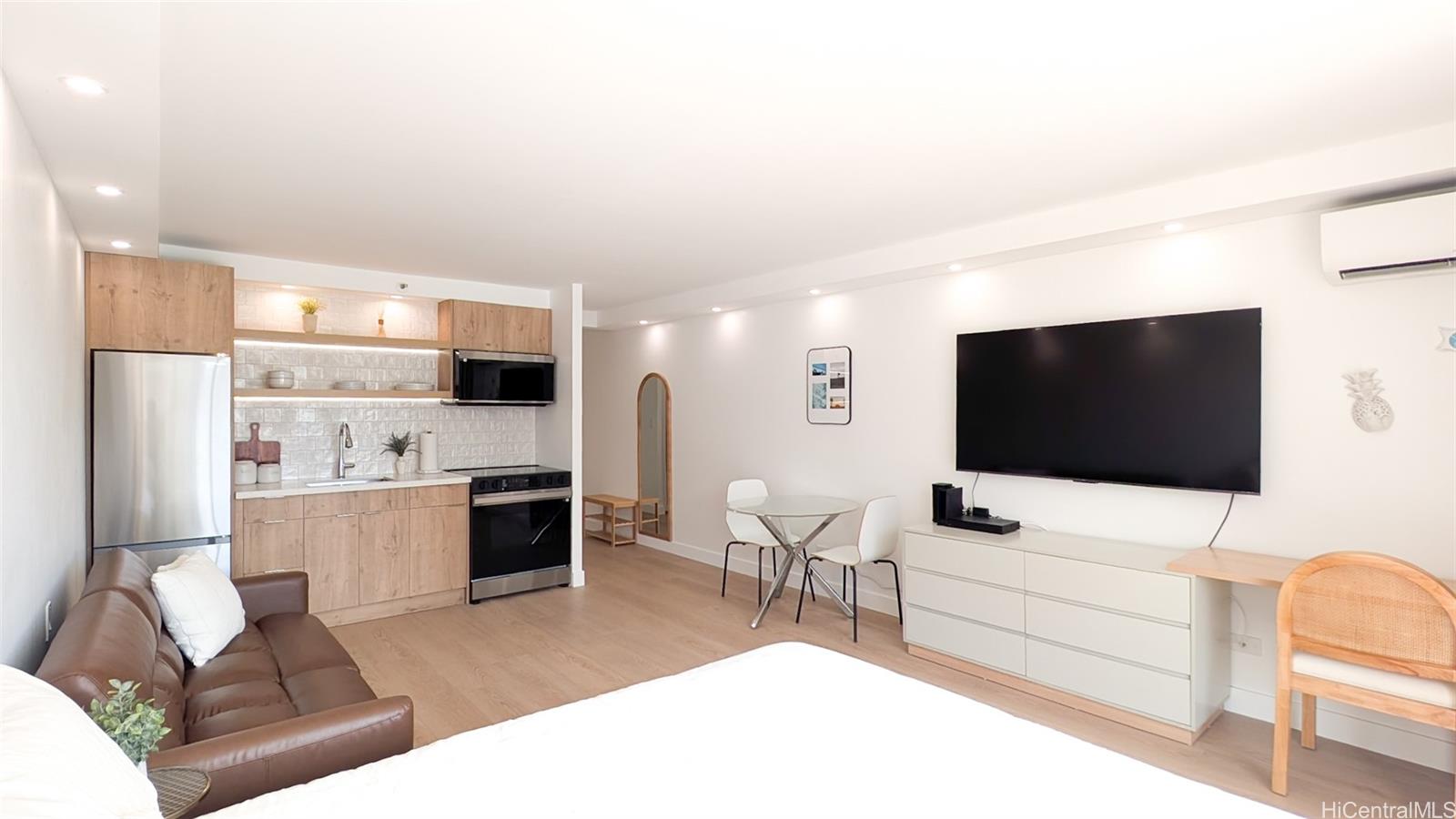 Marine Surf Waikiki condo # 508, Honolulu, Hawaii - photo 5 of 14