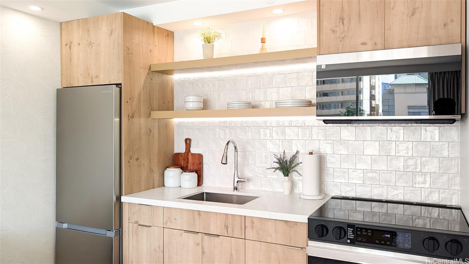 Marine Surf Waikiki condo # 508, Honolulu, Hawaii - photo 3 of 15