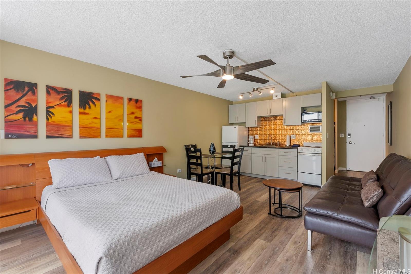 Marine Surf Waikiki condo # 509, Honolulu, Hawaii - photo 2 of 21