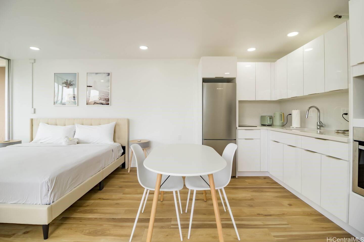 Marine Surf Waikiki condo # 901, Honolulu, Hawaii - photo 5 of 15