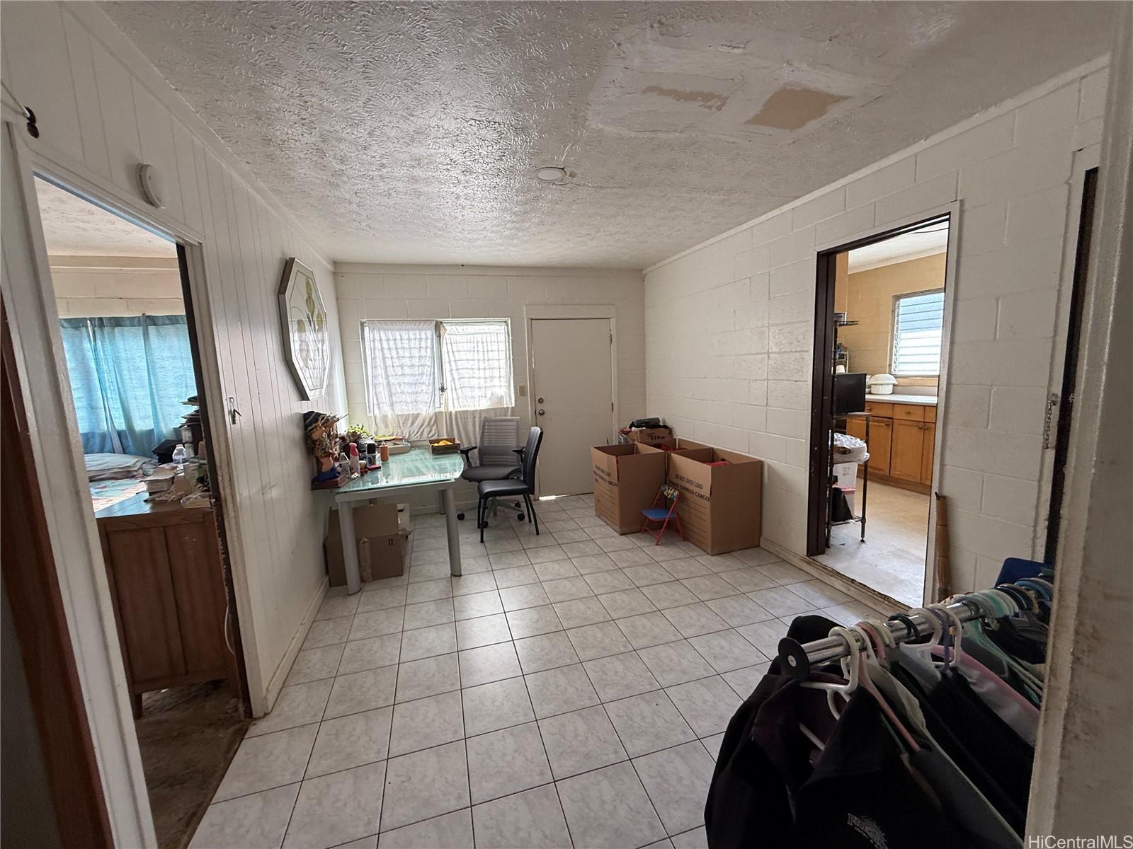 3647  Likini Street Aliamanu, Honolulu home - photo 7 of 8