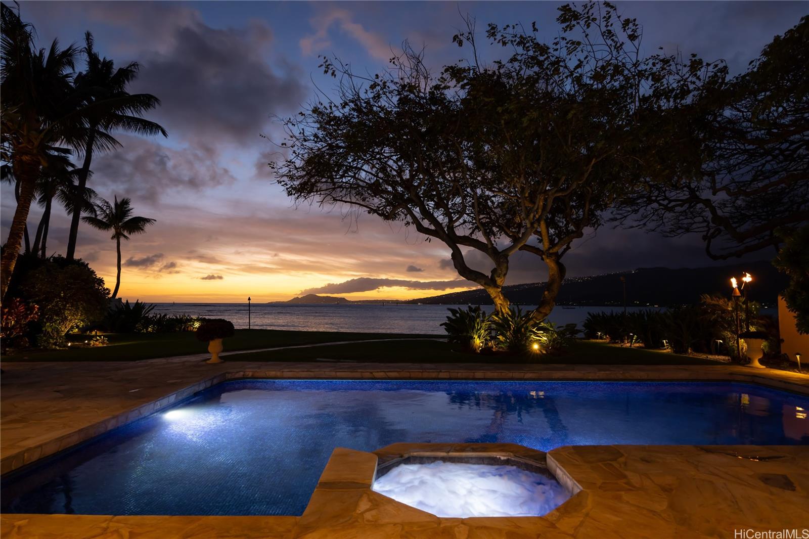 365  Portlock Rd Portlock, Hawaii Kai home - photo 25 of 25