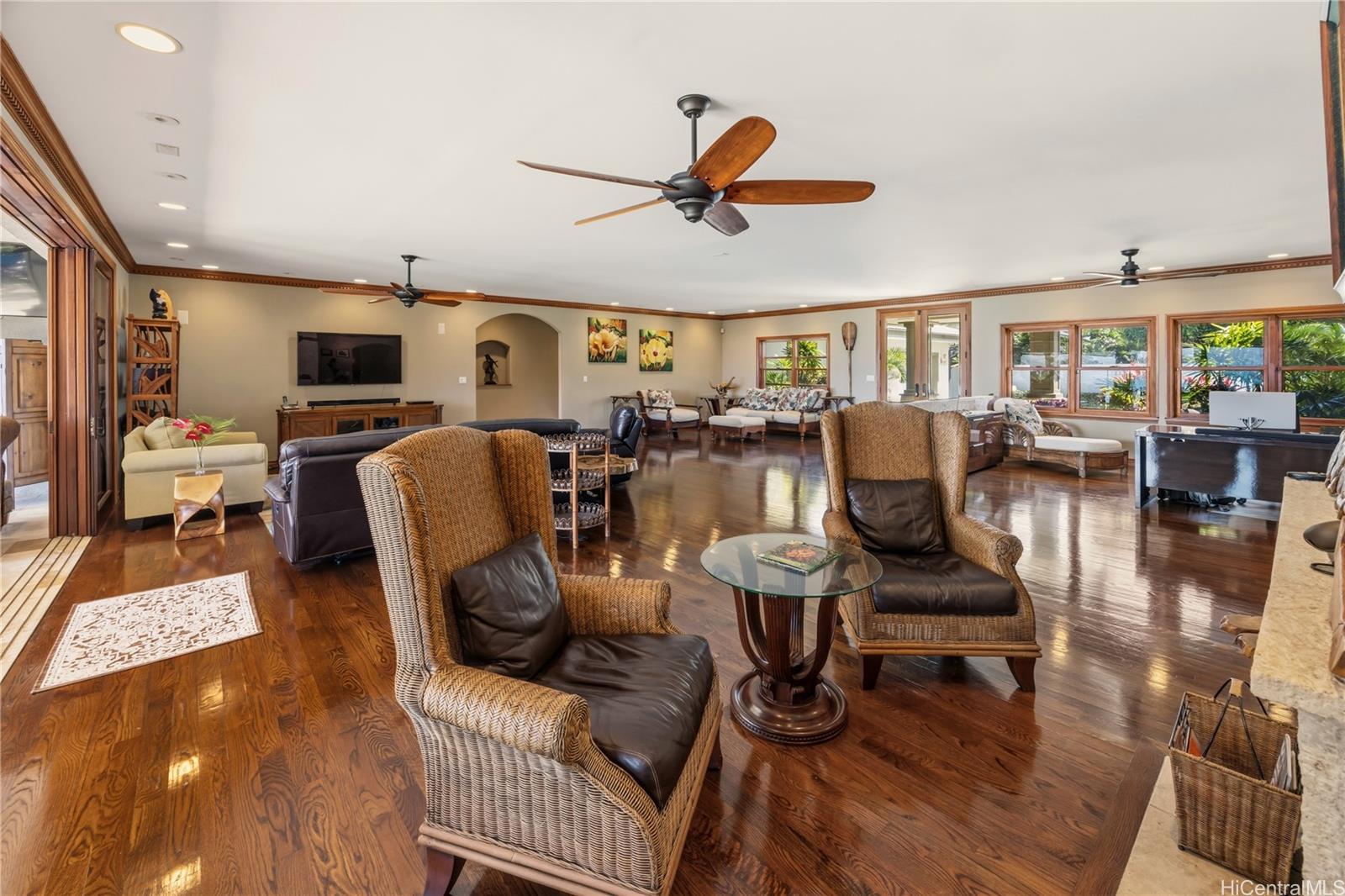 365  Portlock Rd Portlock, Hawaii Kai home - photo 7 of 25