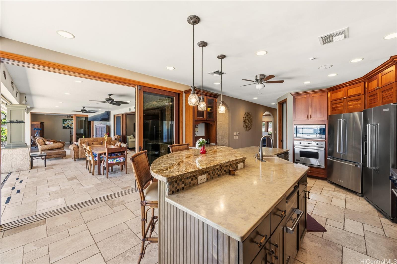 365  Portlock Rd Portlock, Hawaii Kai home - photo 9 of 25