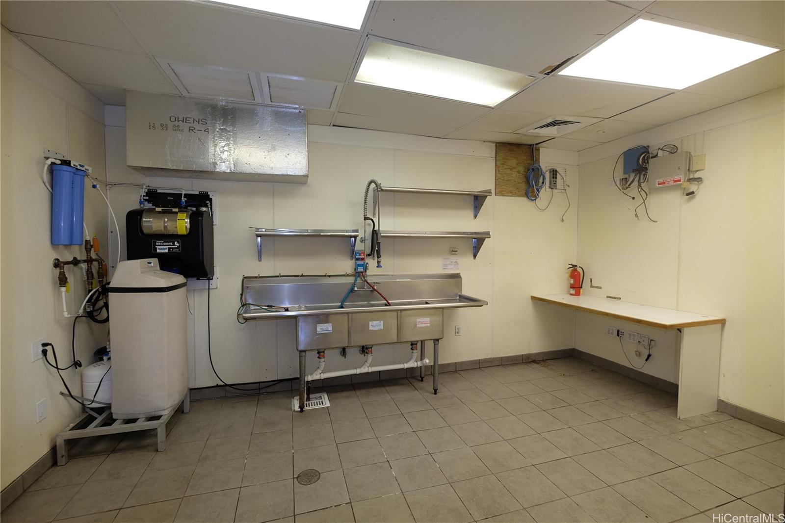 3654 Campbell Ave Honolulu Oahu commercial real estate photo12 of 24