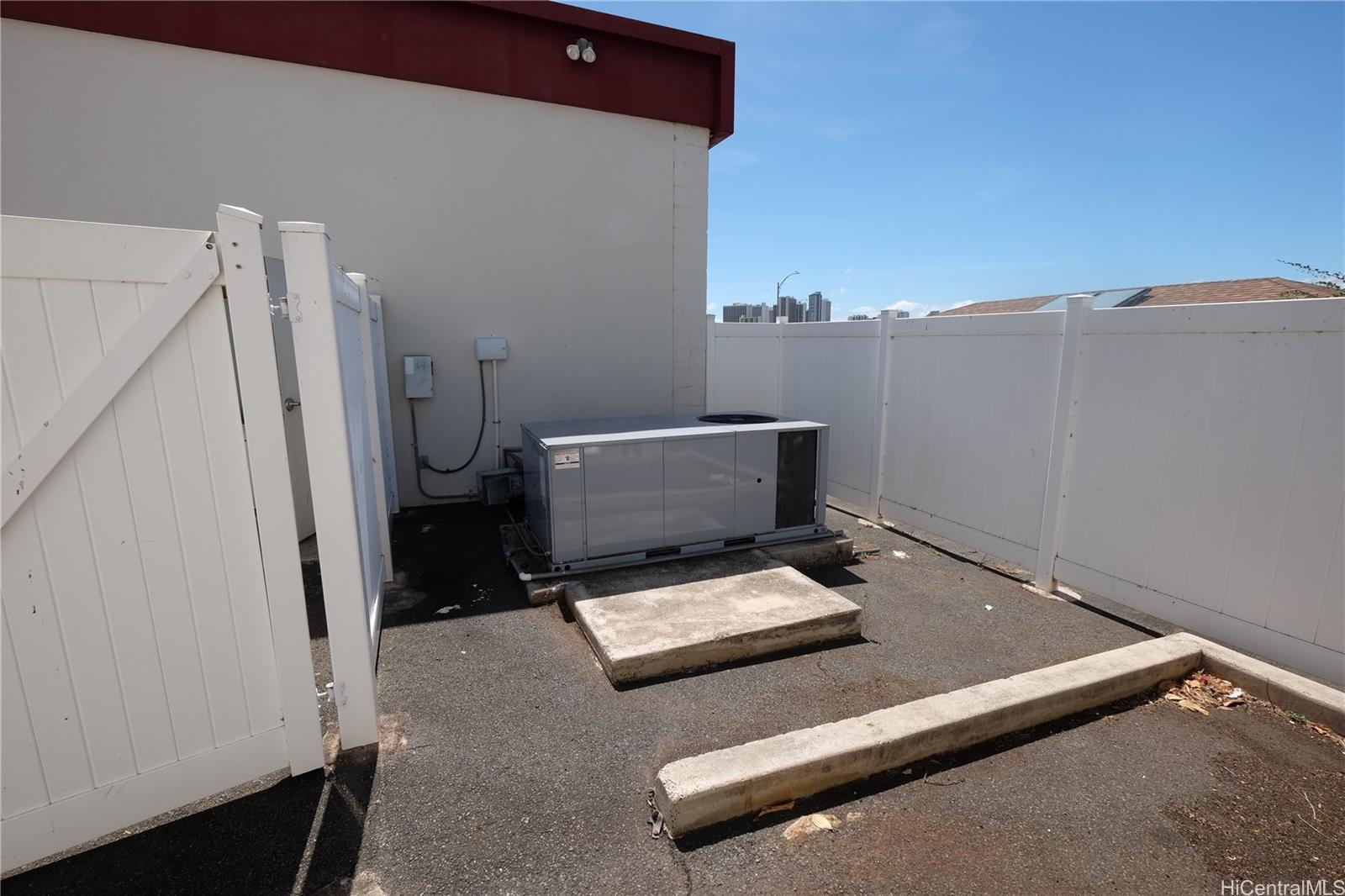 3654 Campbell Ave Honolulu Oahu commercial real estate photo20 of 24