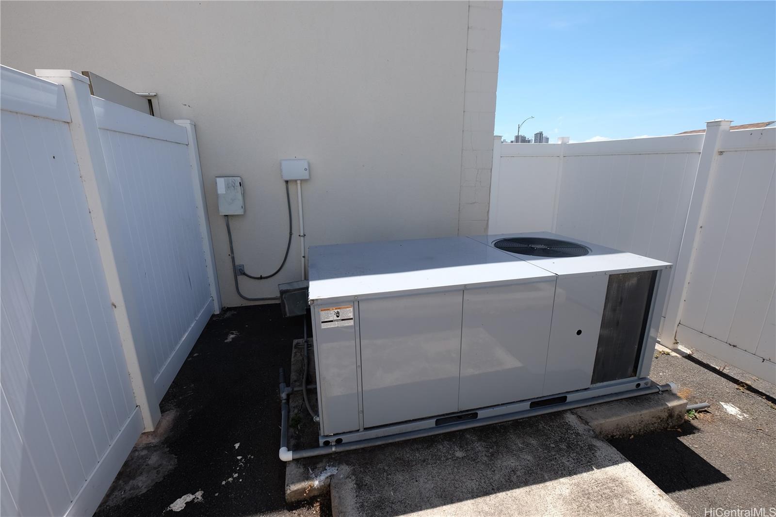 3654 Campbell Ave Honolulu Oahu commercial real estate photo21 of 24