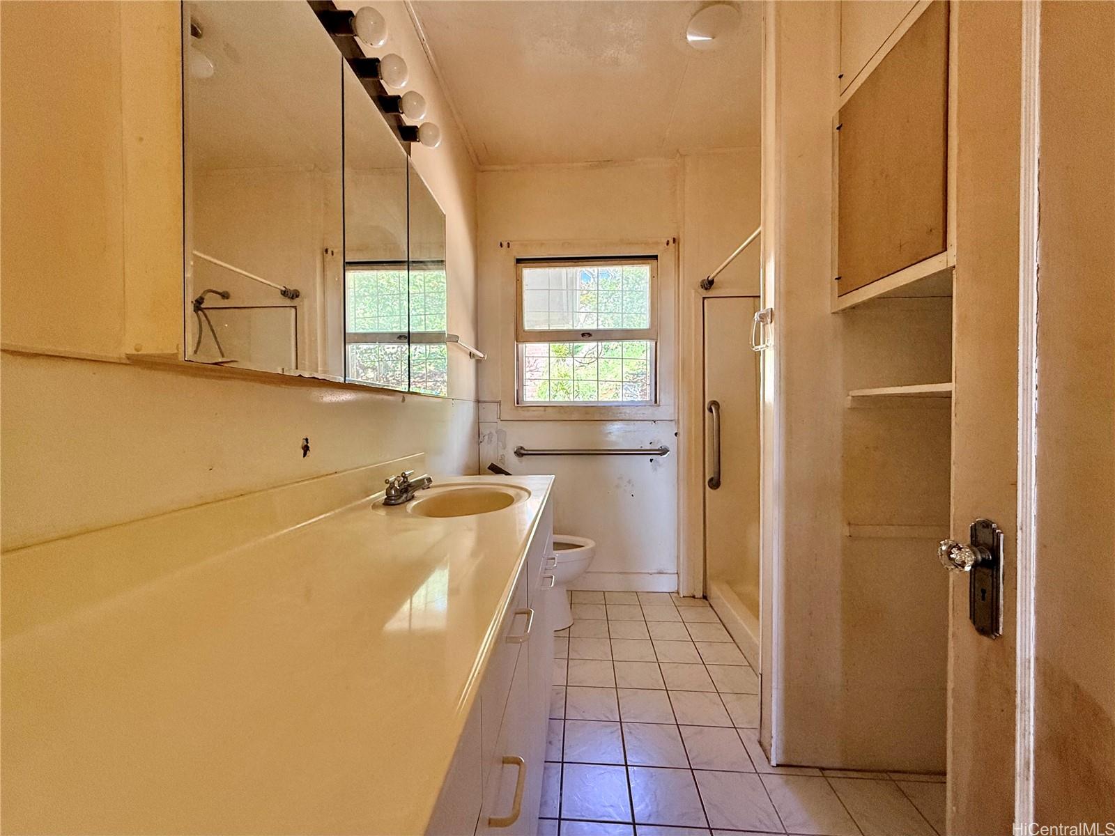 3655  Nihipali Pl Maunalani Heights, Diamond Head home - photo 14 of 25