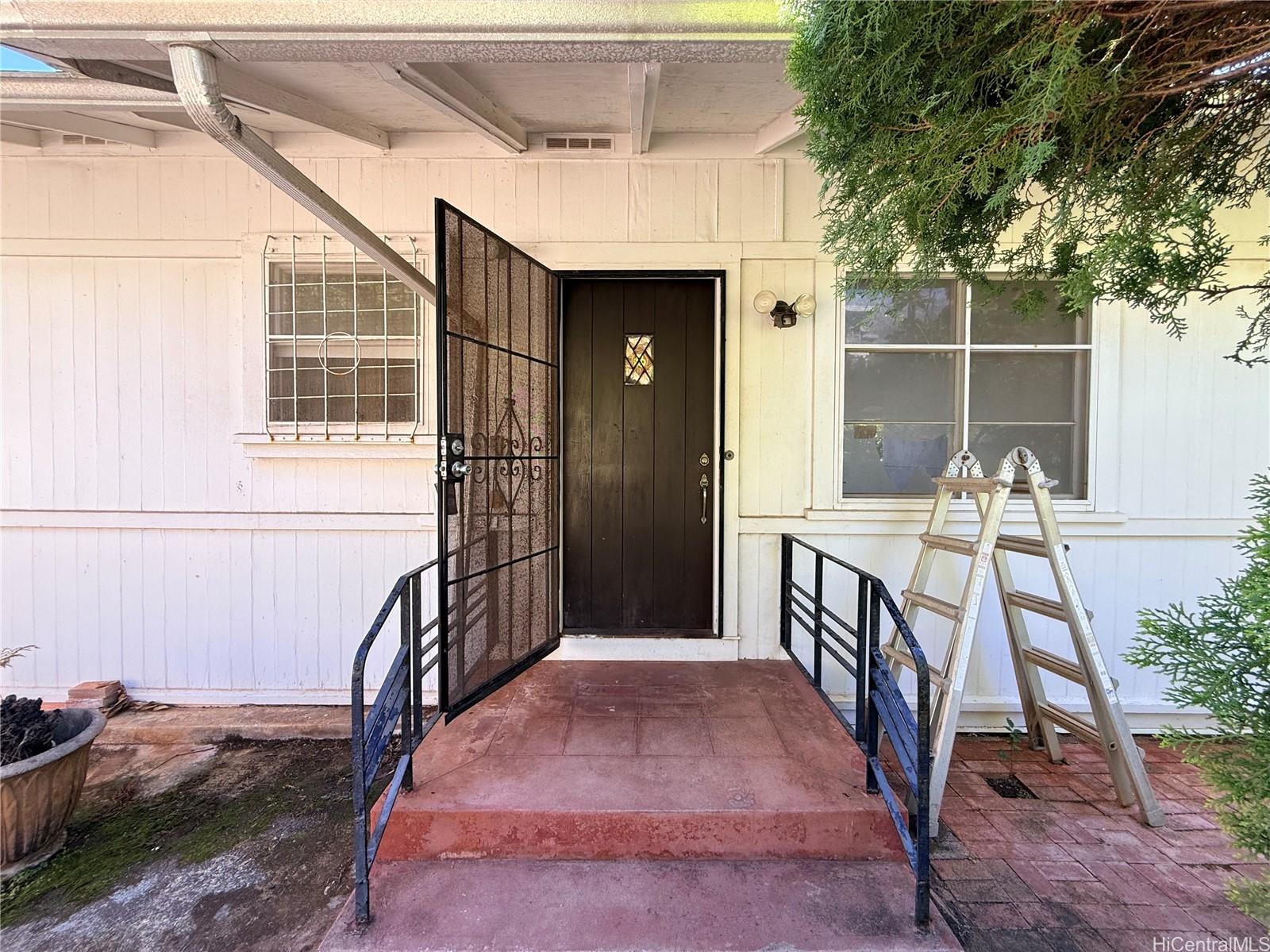 3655  Nihipali Pl Maunalani Heights, Diamond Head home - photo 5 of 25