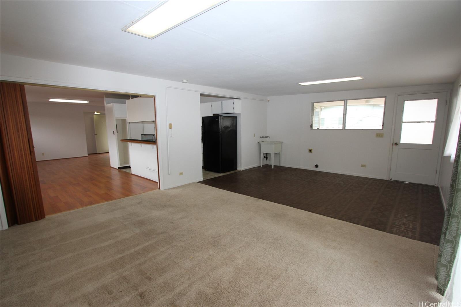 366 Waiopua Pl Honolulu - Rental - photo 4 of 12