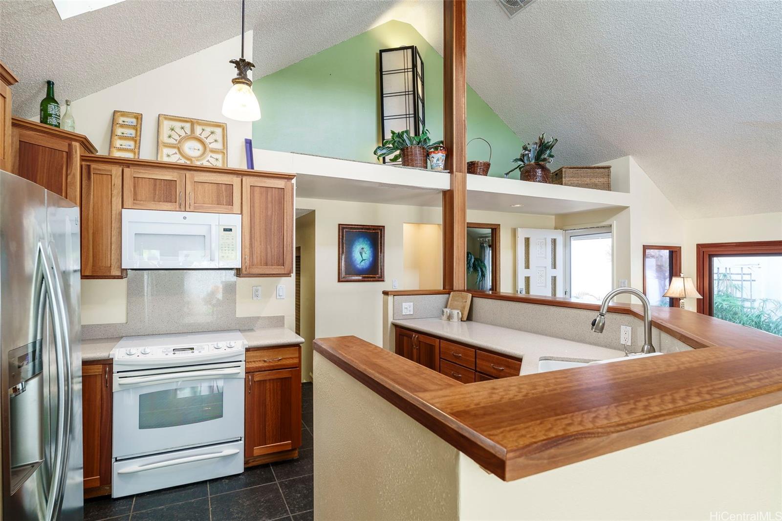 Laulima 1 condo # na, Honolulu, Hawaii - photo 9 of 23