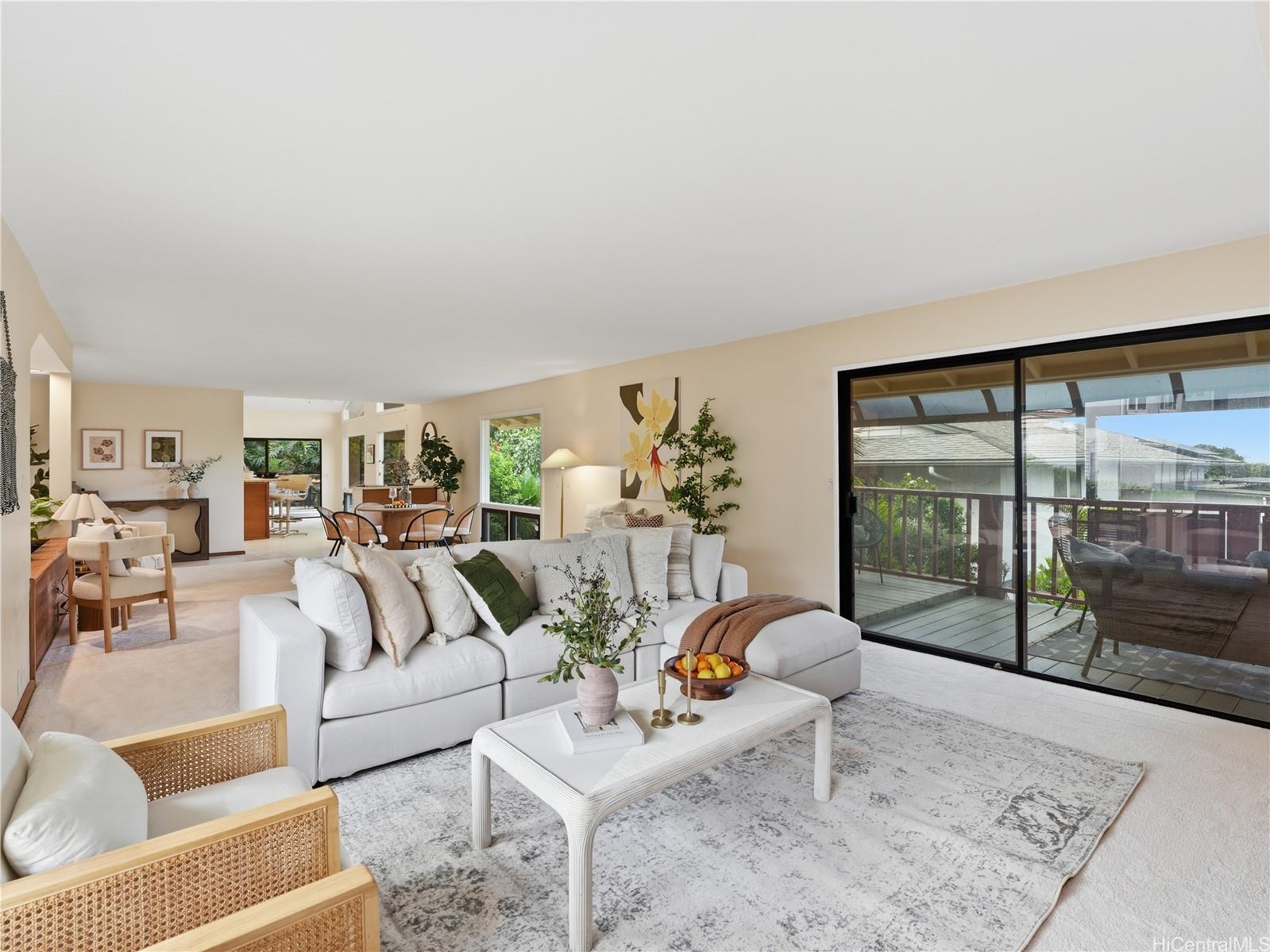 367  Mamaki Street Niu Valley, Diamond Head home - photo 2 of 25