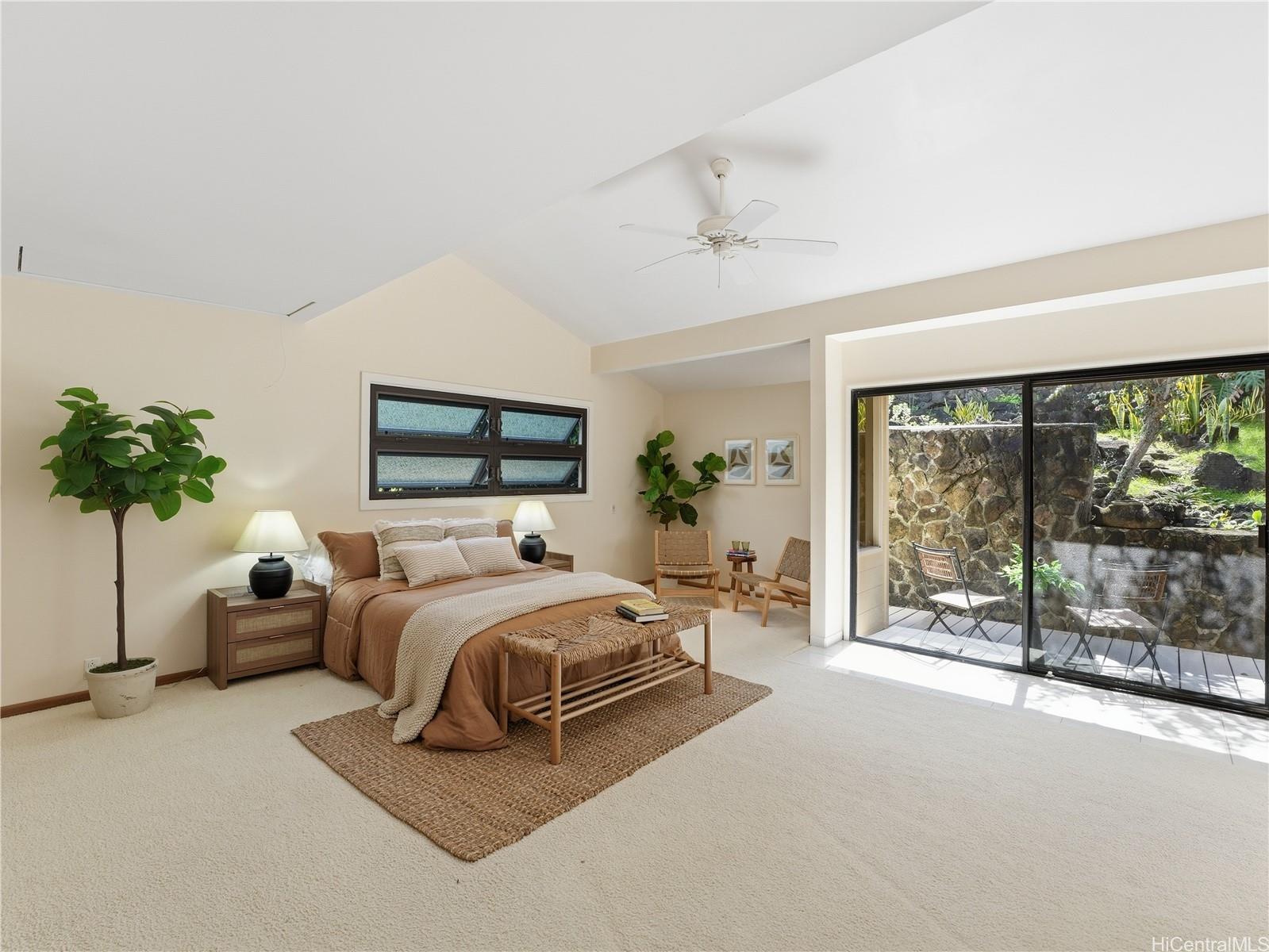 367  Mamaki Street Niu Valley, Diamond Head home - photo 11 of 25