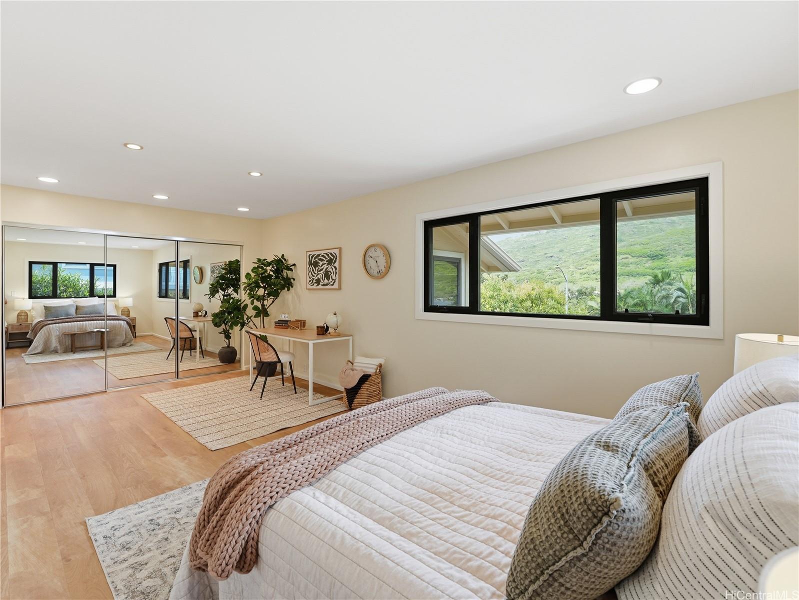 367  Mamaki Street Niu Valley, Diamond Head home - photo 10 of 25