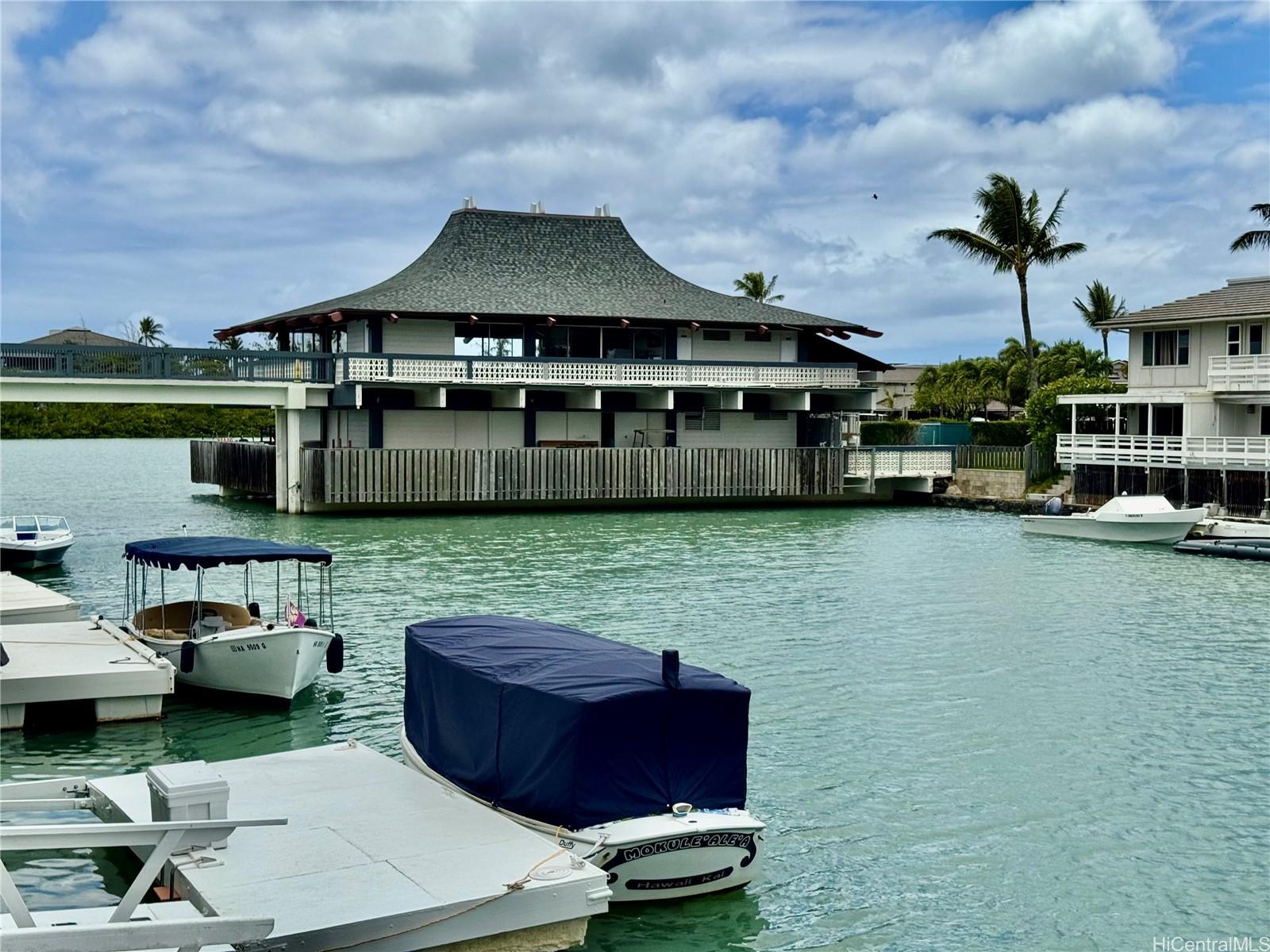 369 Opihikao Pl Honolulu - Rental - photo 3 of 25