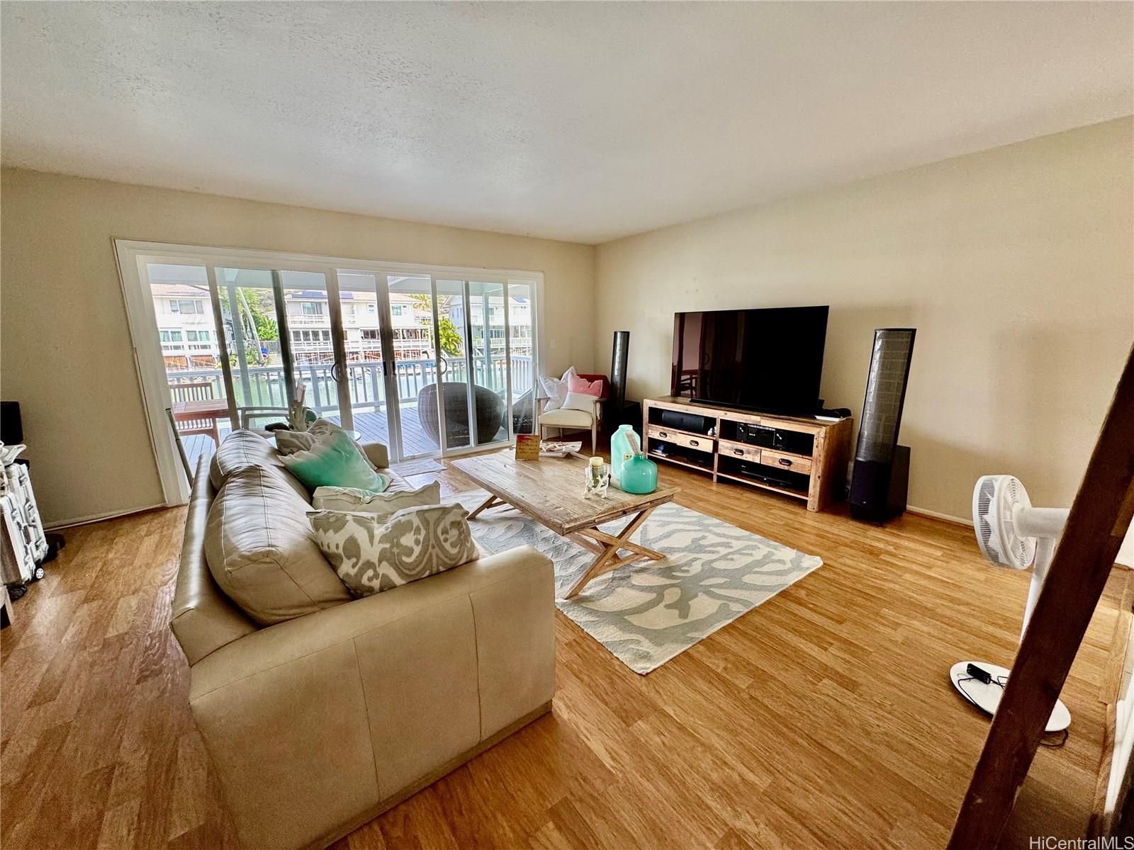 369 Opihikao Pl Honolulu - Rental - photo 9 of 22